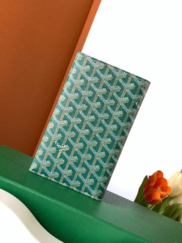 G09ard saint-roch long wallet