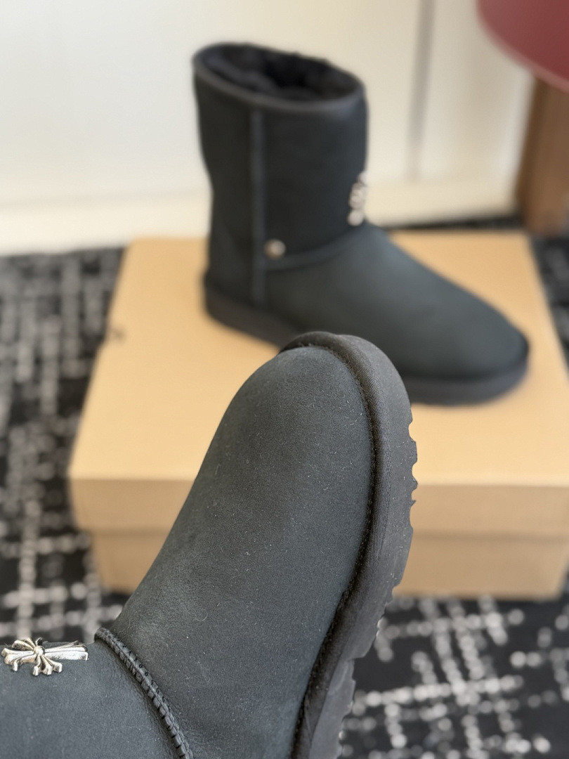 ugg x Ch*0me He**ts boots