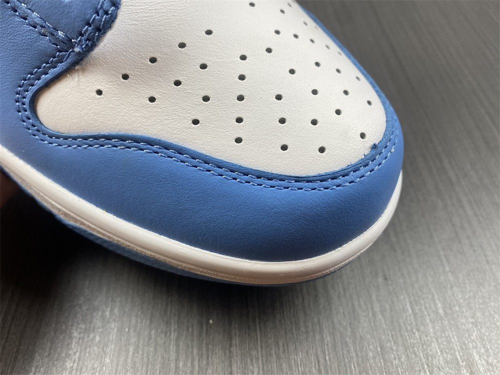 NIKE SB DUNK HIGH “ALUMINUM” DD1869-107