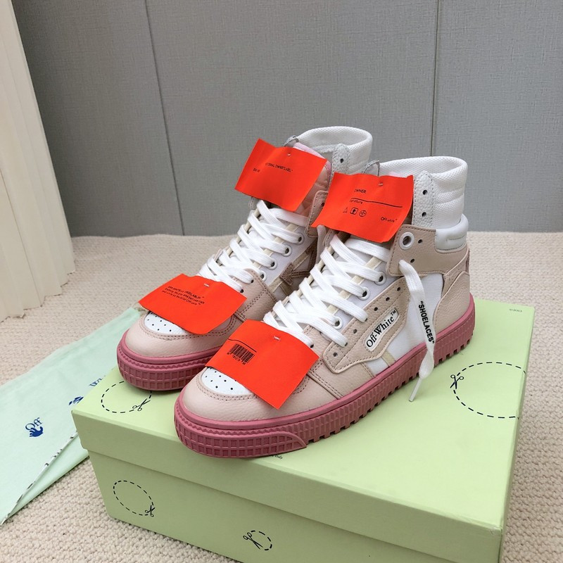 Off-White c/o Virgil Abloh