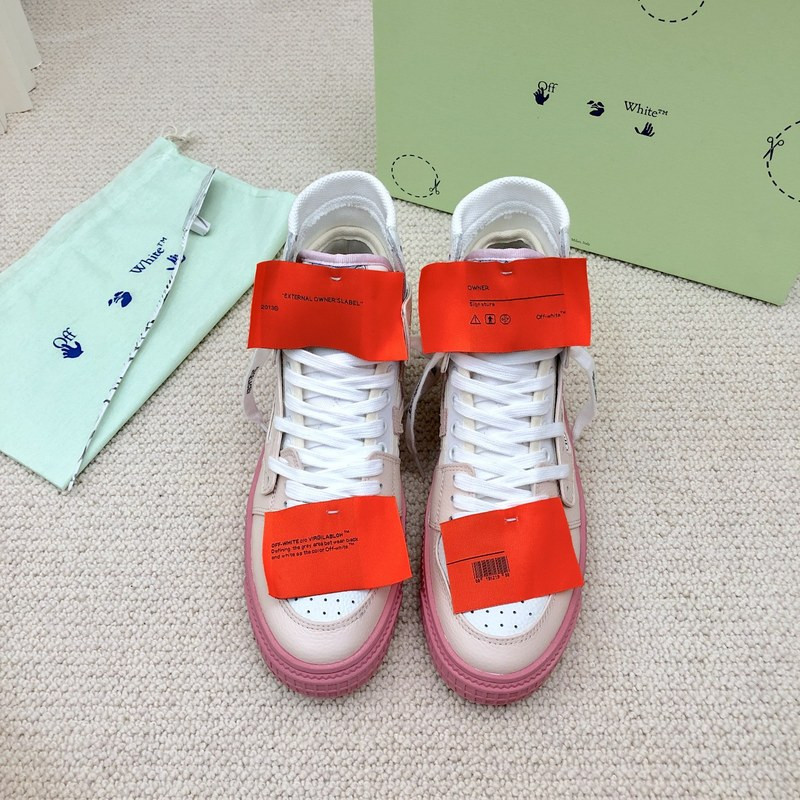 Off-White c/o Virgil Abloh