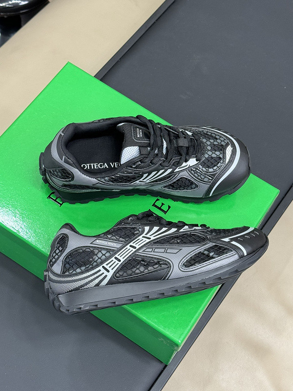 Bo*te*ga ve*ne*ta low-top orbit sneakers in black