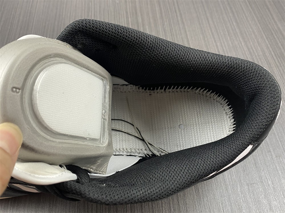 QUARTERSNACKS X NIKE DUNK LOW SB 