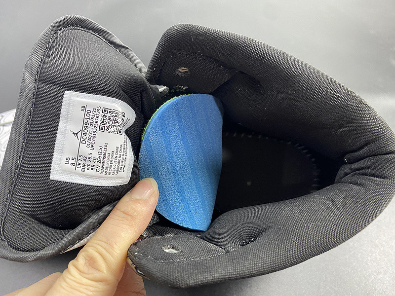 AIR JORDAN 1 MID GS “DIY” DC4099-100