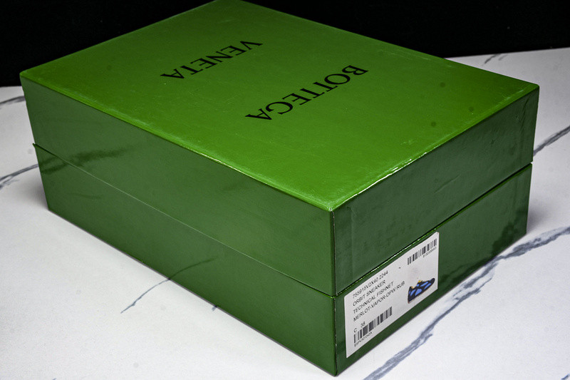 b0tt*ga Ven*ta orbit sneaker