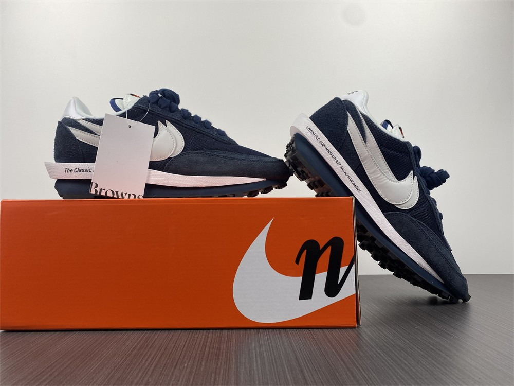 FRAGMENT X SACAI X NIKE LDV WAFFLE 