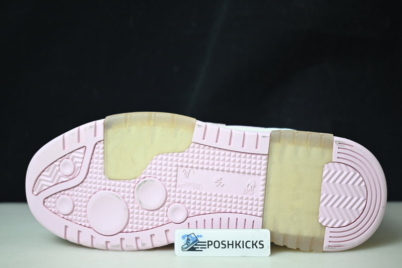 Off-White c/o Virgil Abloh