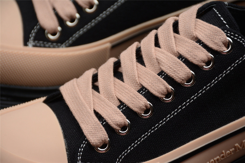 a1exa*der Mcqv*en sneaker