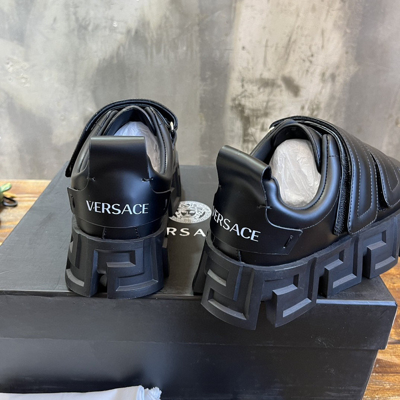 VERSACE SNEAKER