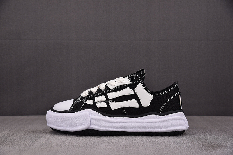 A*iri x MMY Sneakers