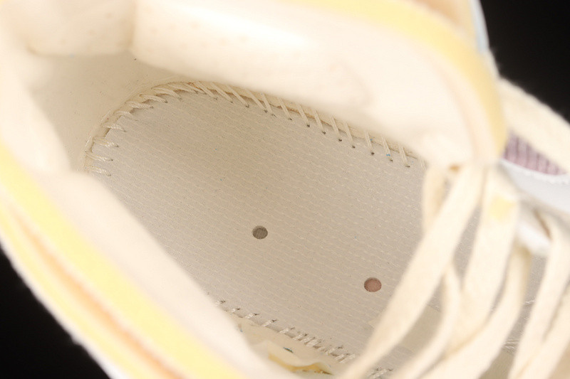 Jordan 1 High Zoom Air CMFT Pink Oxford (W) DQ5092-651