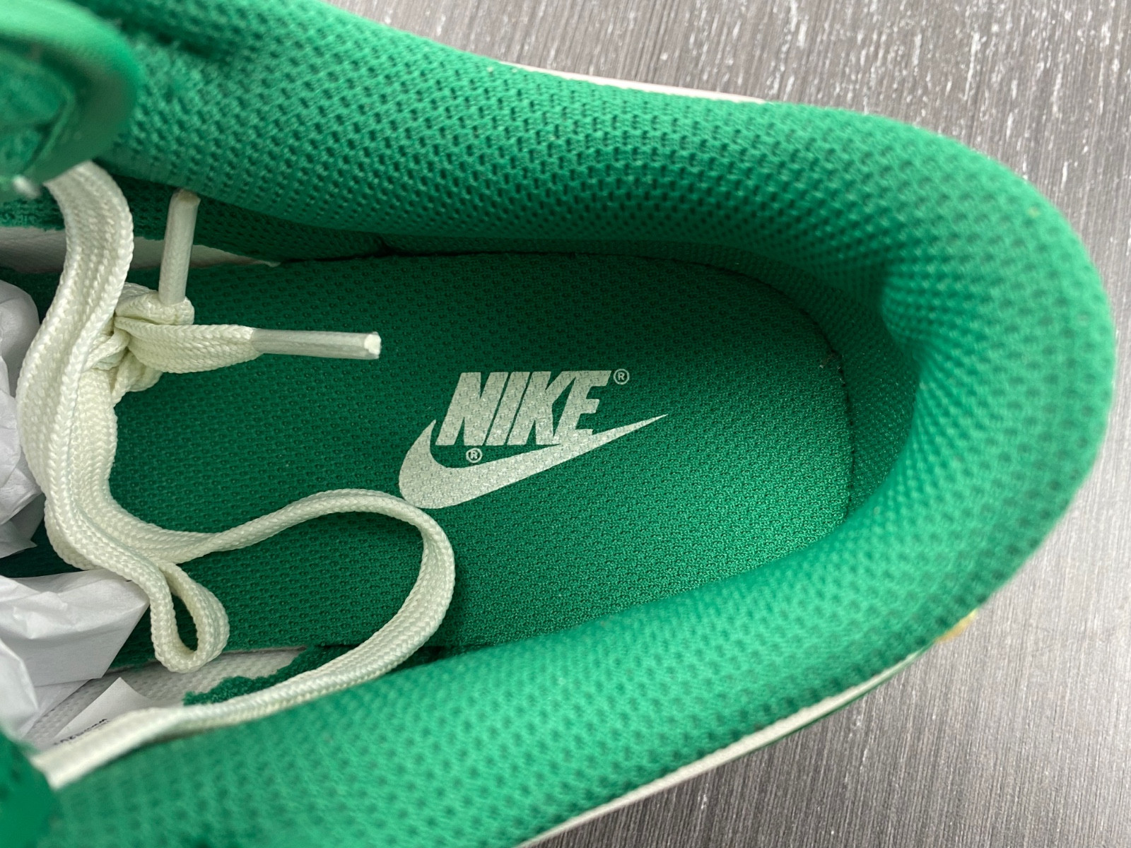 Nike Dunk Low Green White Metallic Gold FB7173-131