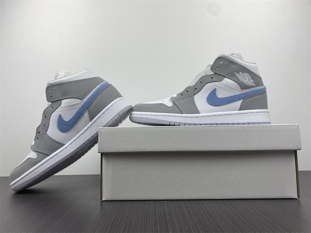 Jordan 1 Mid Wolf Grey Aluminum (W) BQ6472-105