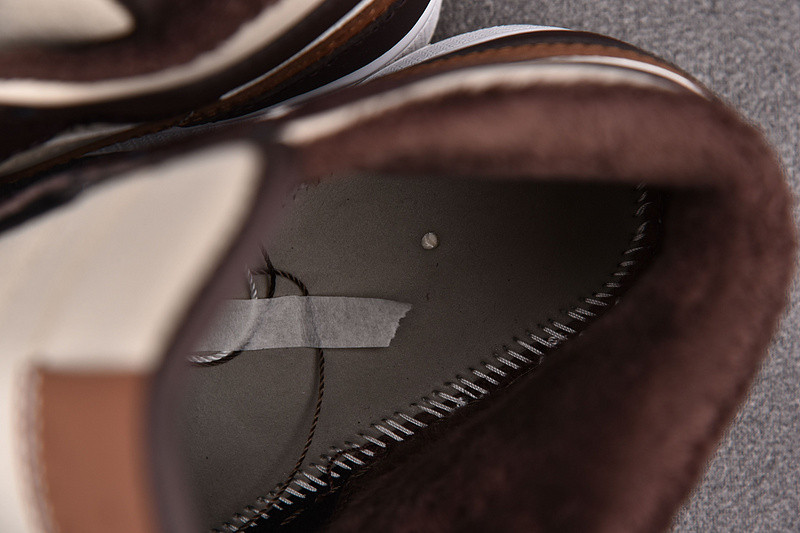 Jordan 1 Mid SE Brown Basalt Oatmeal (W) DO6699-200