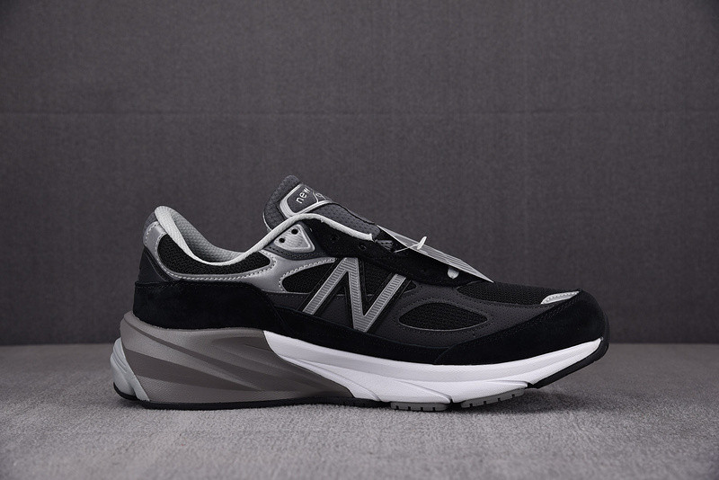 New Balance NB990 V6 M990BK6