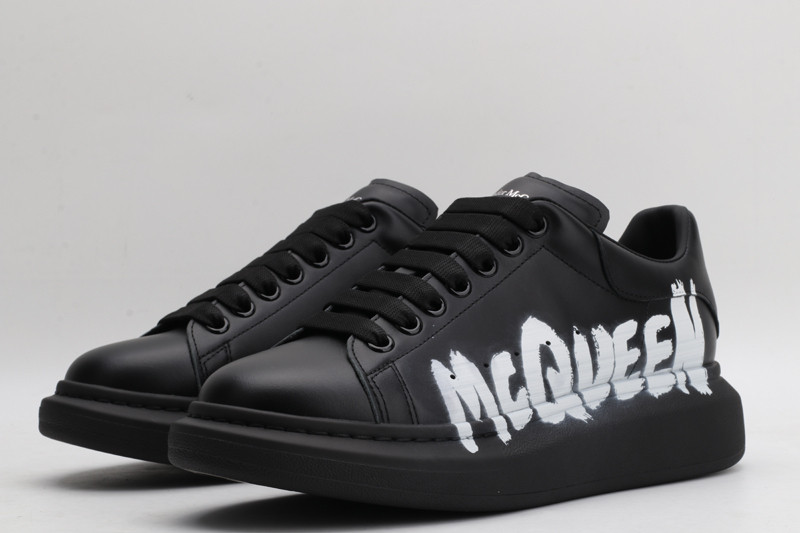 a1exa*der Mcqv*en sneaker