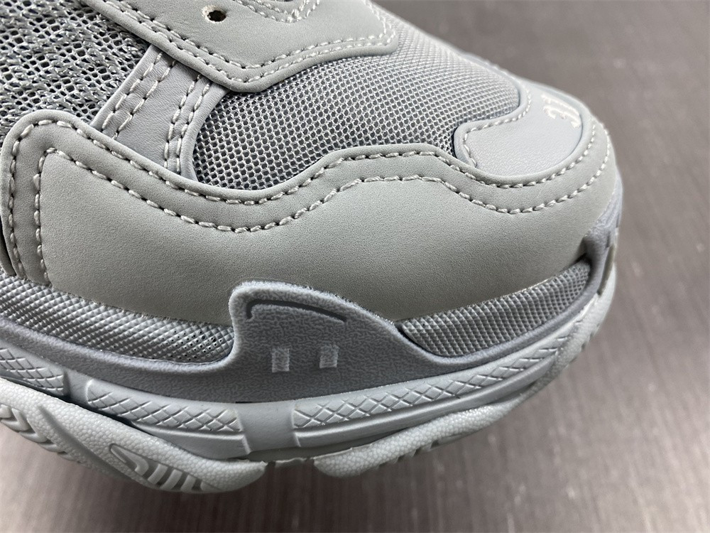 Ba*len*cia*ga triple s 524339 w2fw1 4700