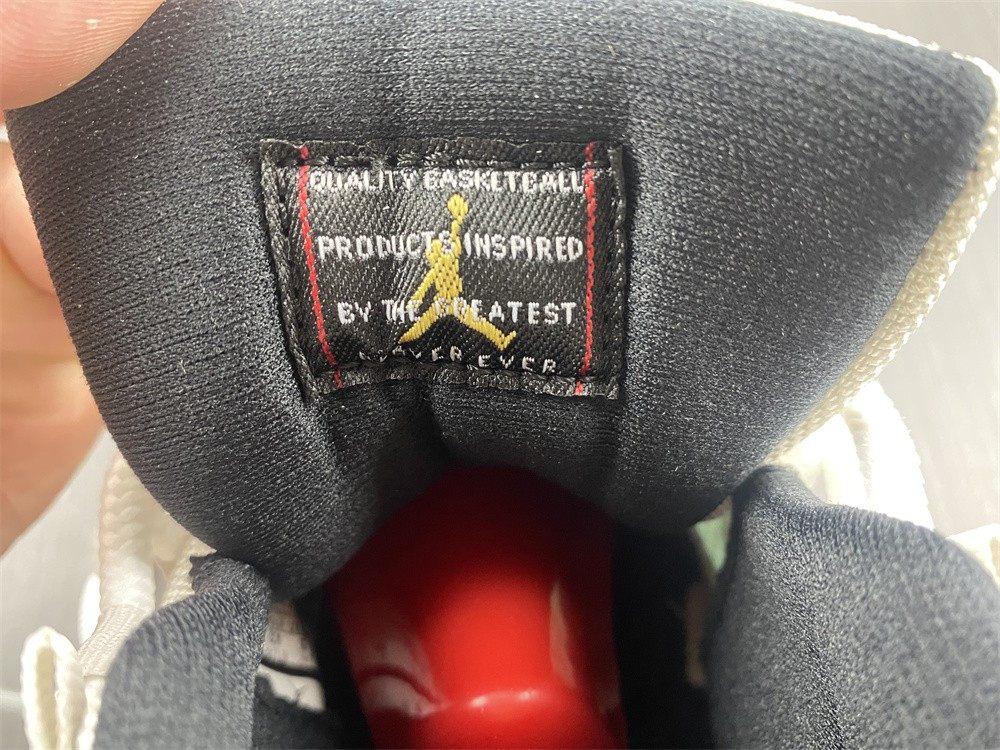 Air Jordan 11 Retro Platinum Tint 378037-016