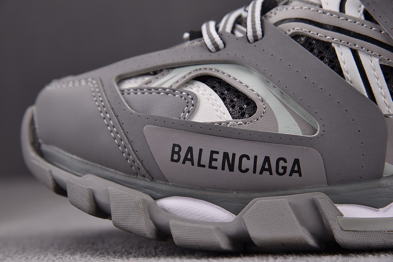 Ba*len*cia*ga track trainer 
