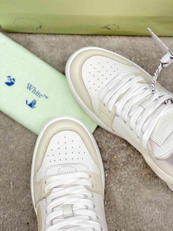 Off-White c/o Virgil Abloh