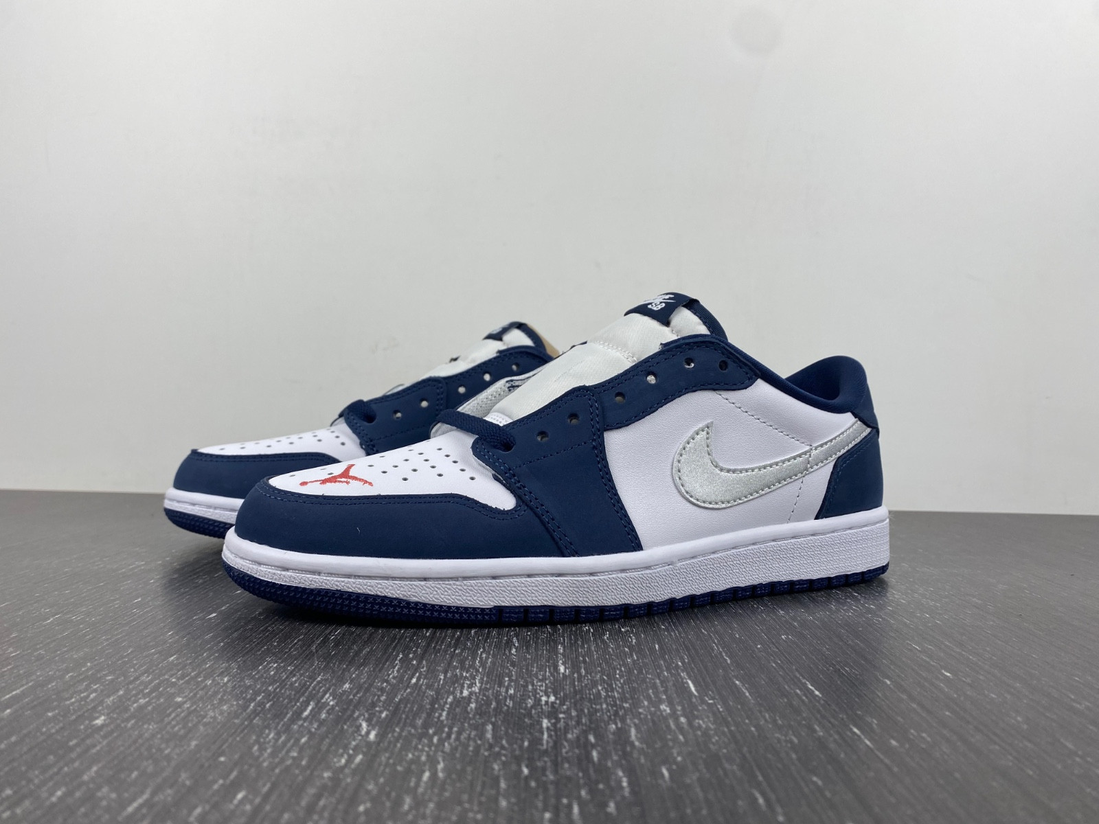 AIR JORDAN 1 LOW "Eric Koston - Midnight Navy" CJ7891 400