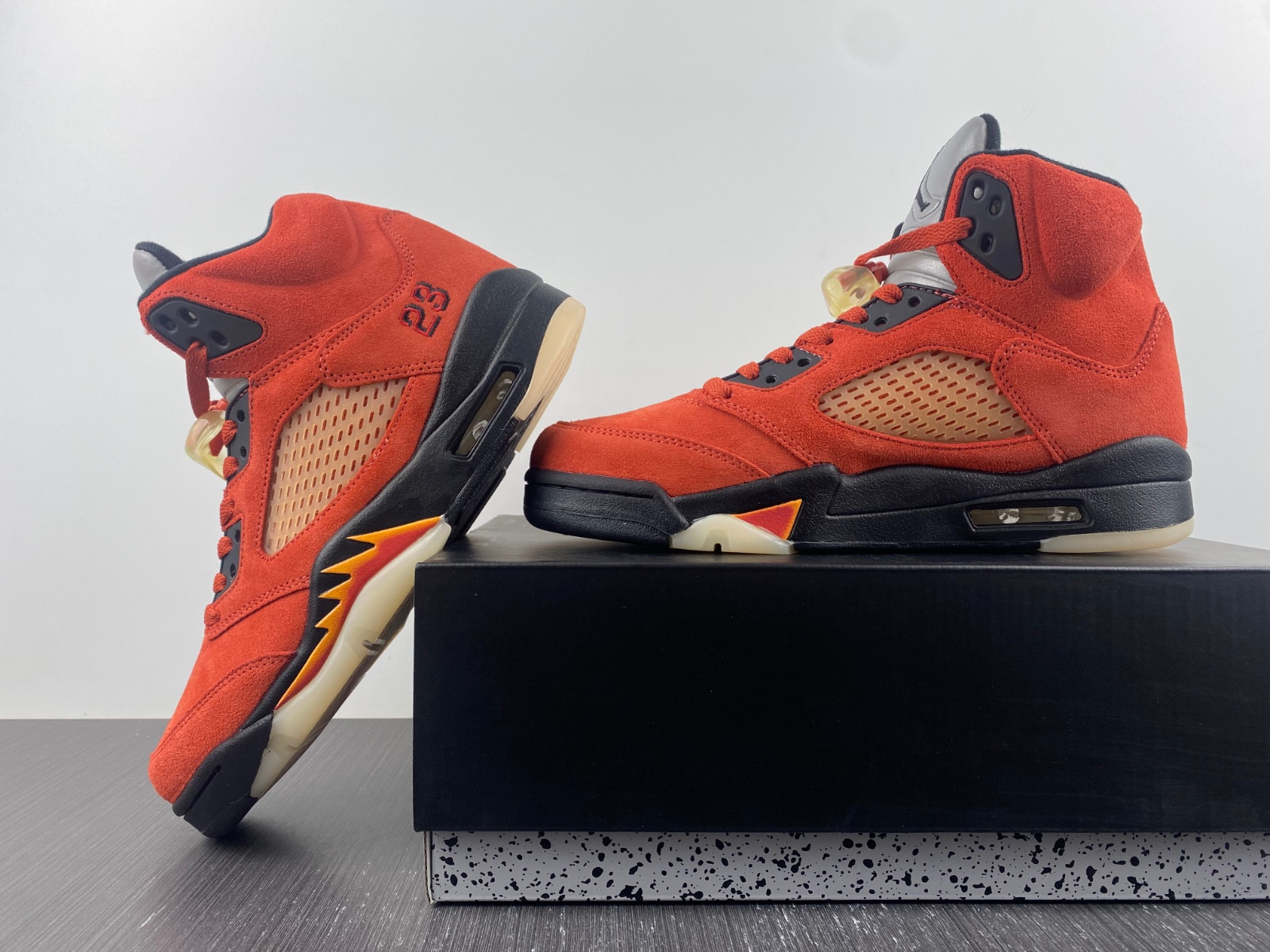 Air Jordan 5 WMNS "Mars For Her" DD9336-800
