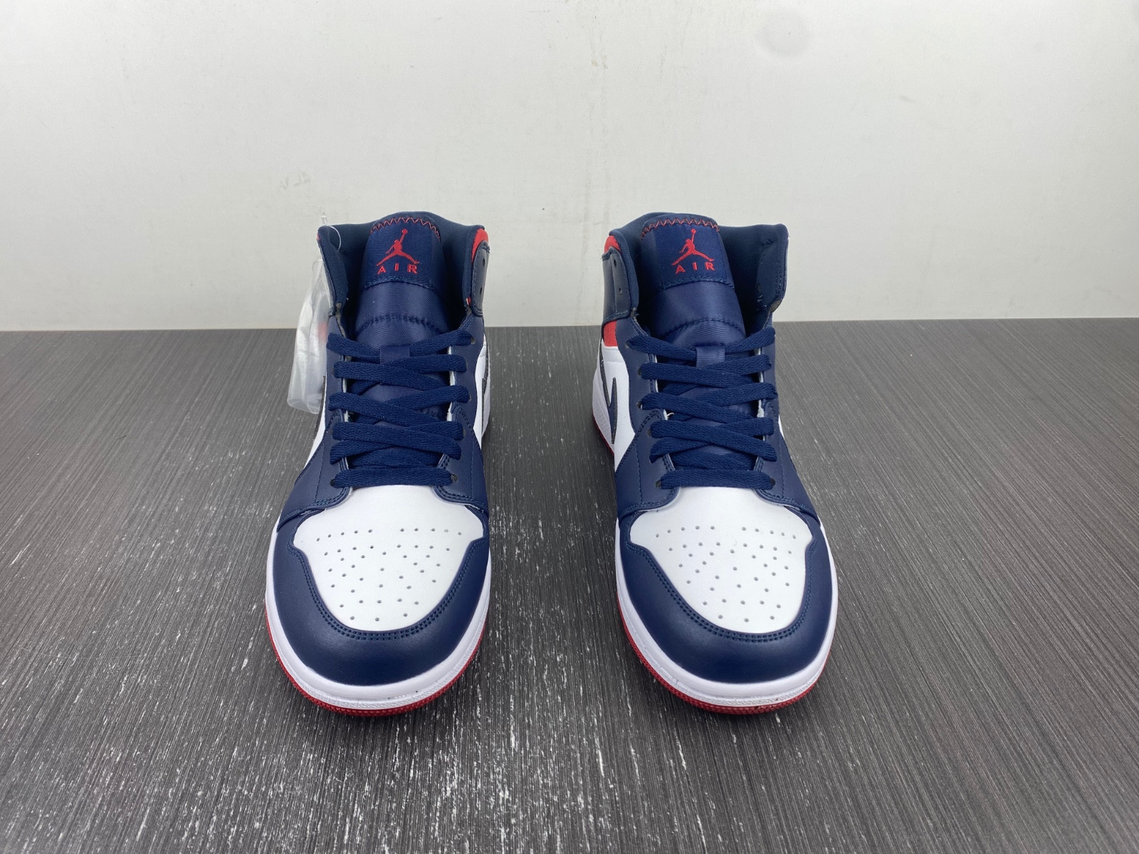 Jordan 1 Mid SE USA - 852542-104