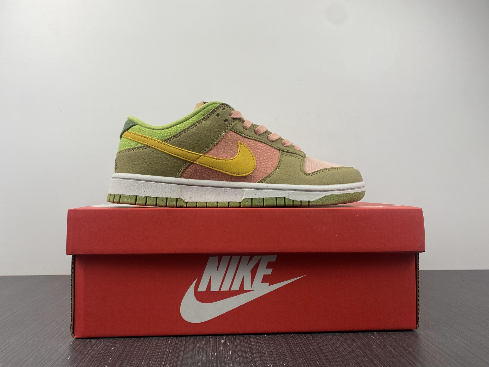 Nike Dunk Low Sun Club DM0583-800