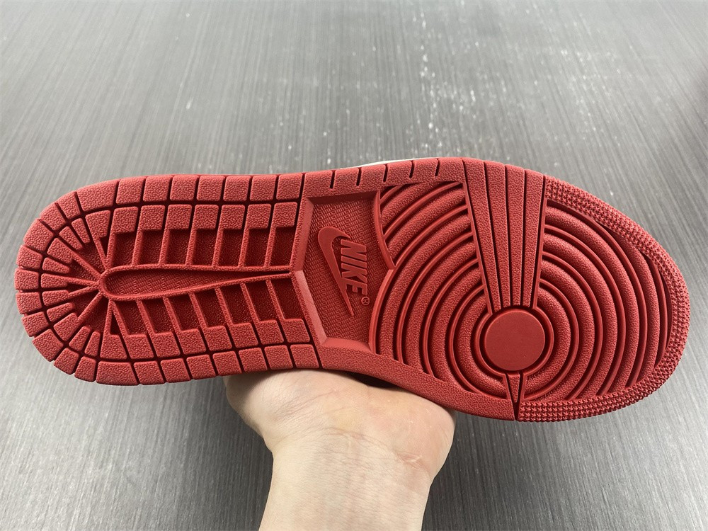 Jordan 1 High OG Newstalgia Chenille DJ4891-061