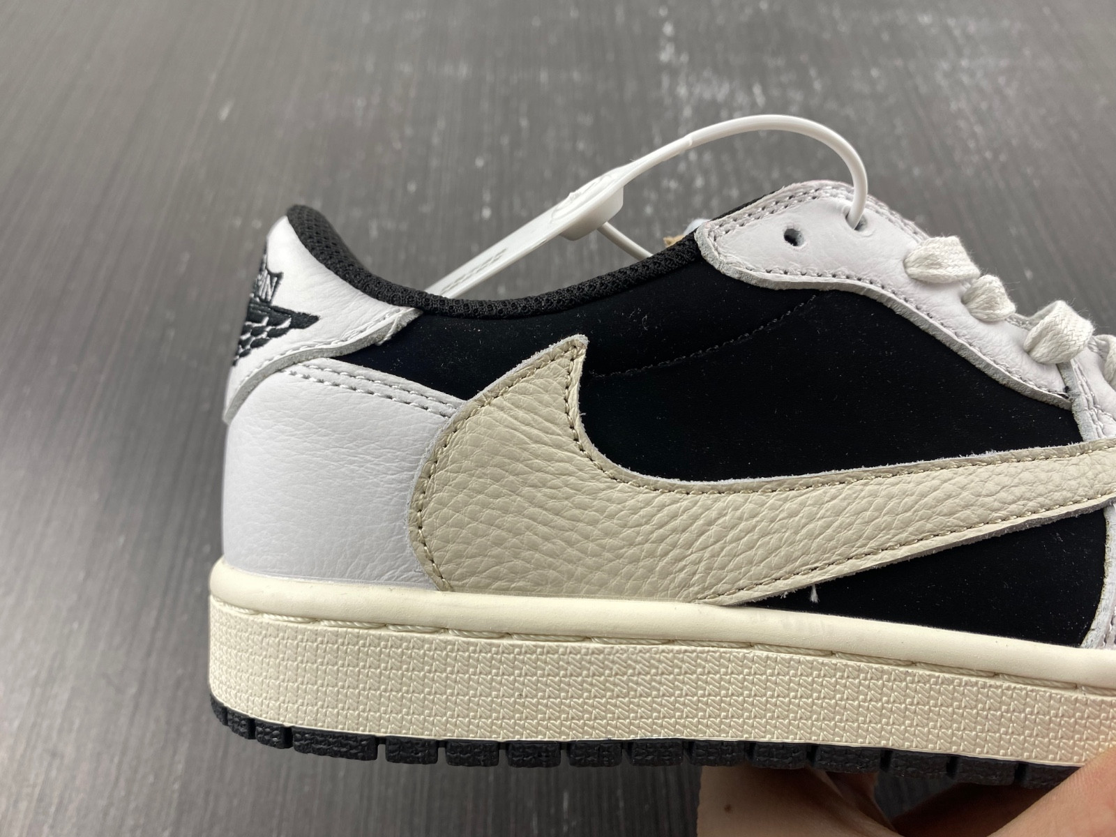 Travis Scott x Air Jordan 1 Low OG White Black DM7866-001