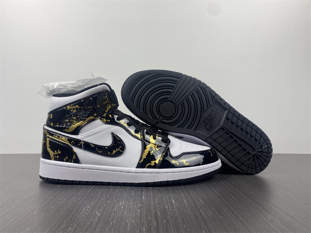 AIR JORDAN 1 MID 554724-132