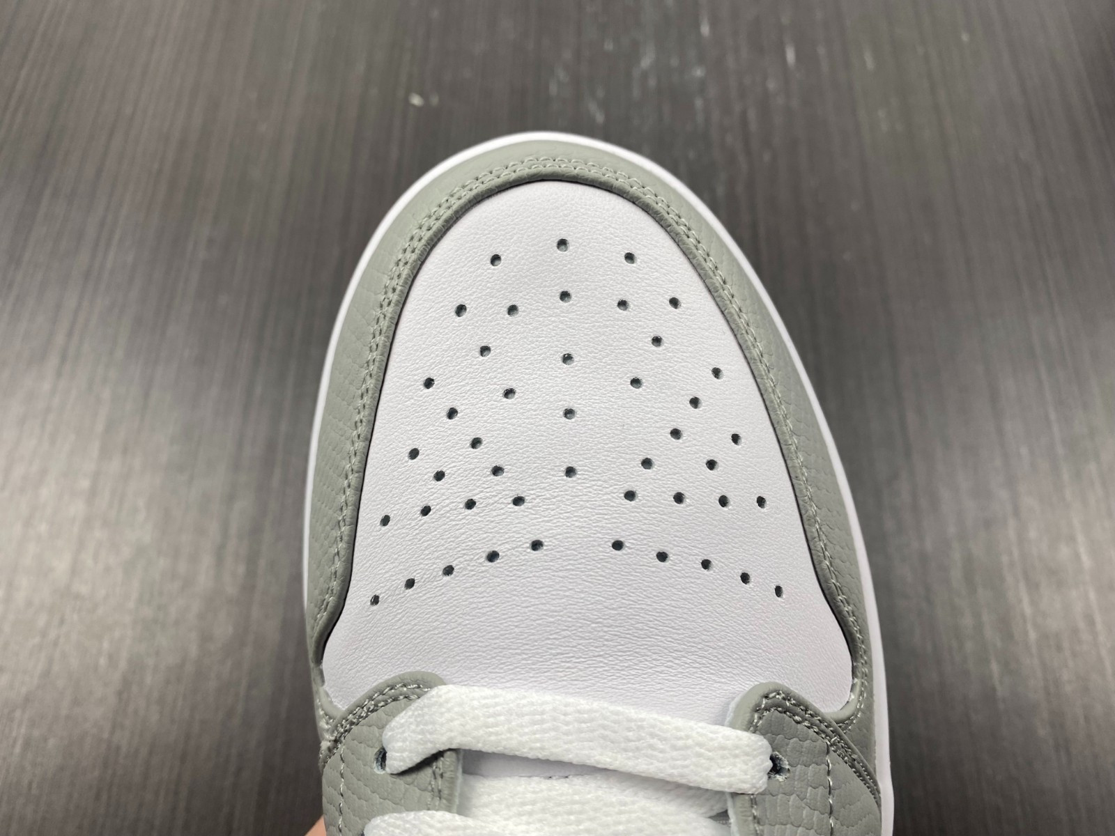 Jordan 1 Low SE True Blue DM1199-140