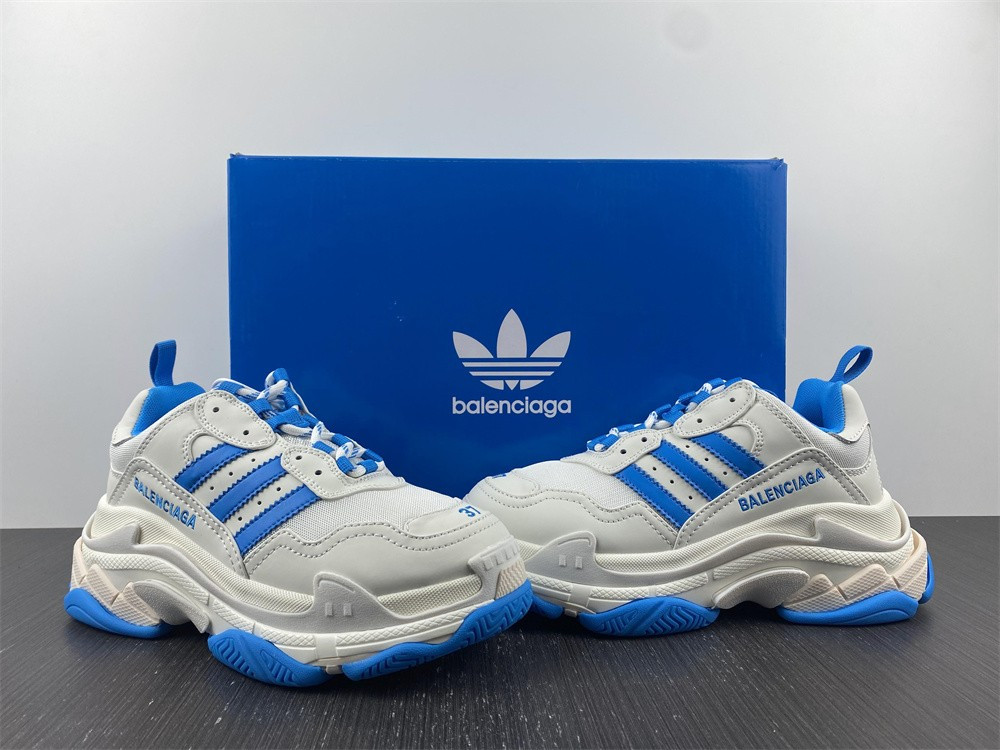 Ba*len*cia*ga triple s 71021 w5rh1 0680