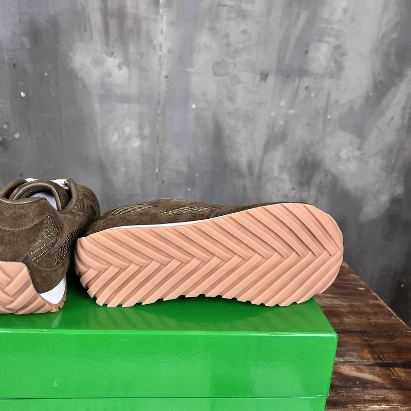 b0tt*ga Ven*ta orbit sneaker