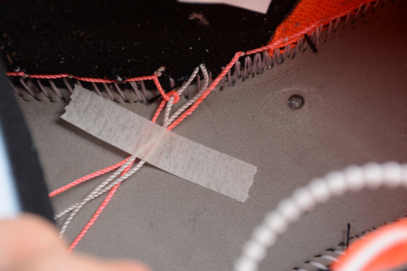 AIR JORDAN 1 RETRO HIGH NEUTRAL GREY HYPER CRIMSON 555088-018