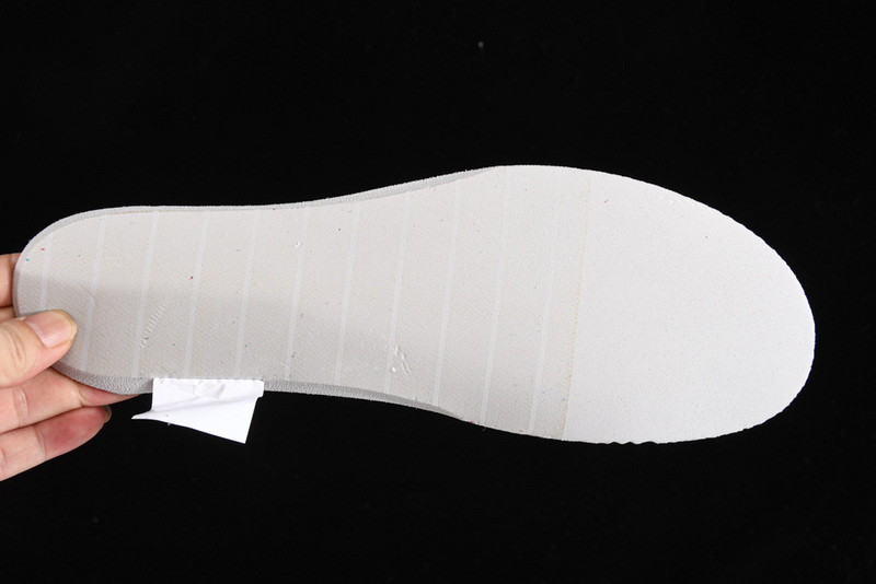 Sacai X NIKe regasus vaporrly SP BV0073-102