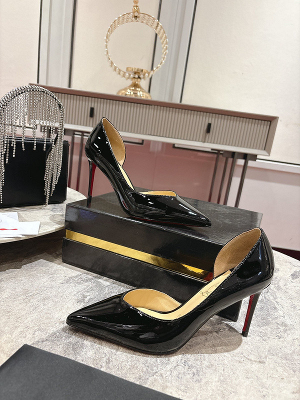 Chr1st1an louboutin heels