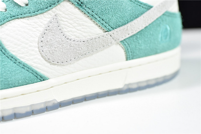 Kasina x Nike Dunk Low CZ6501-101
