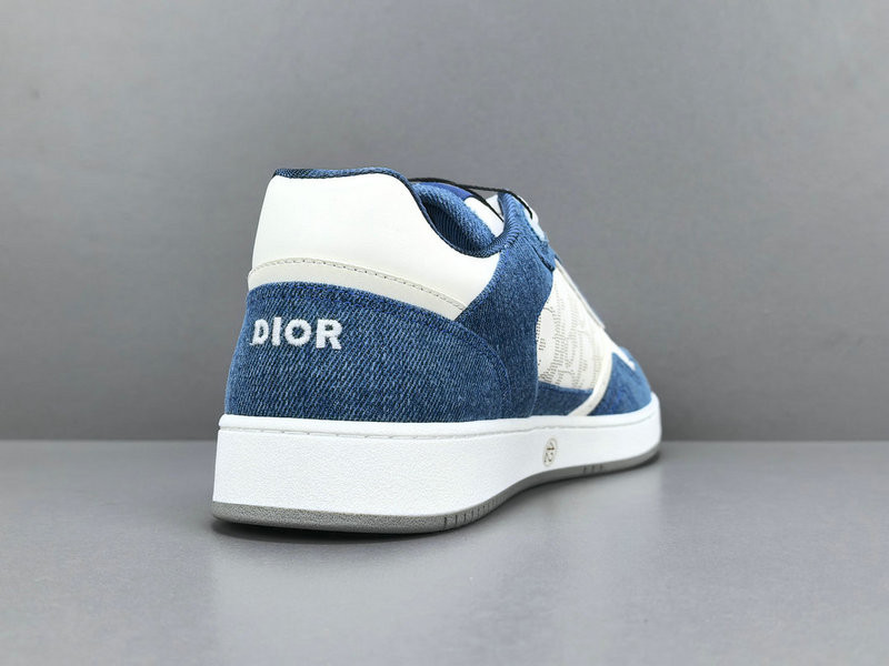 D10r sneakers