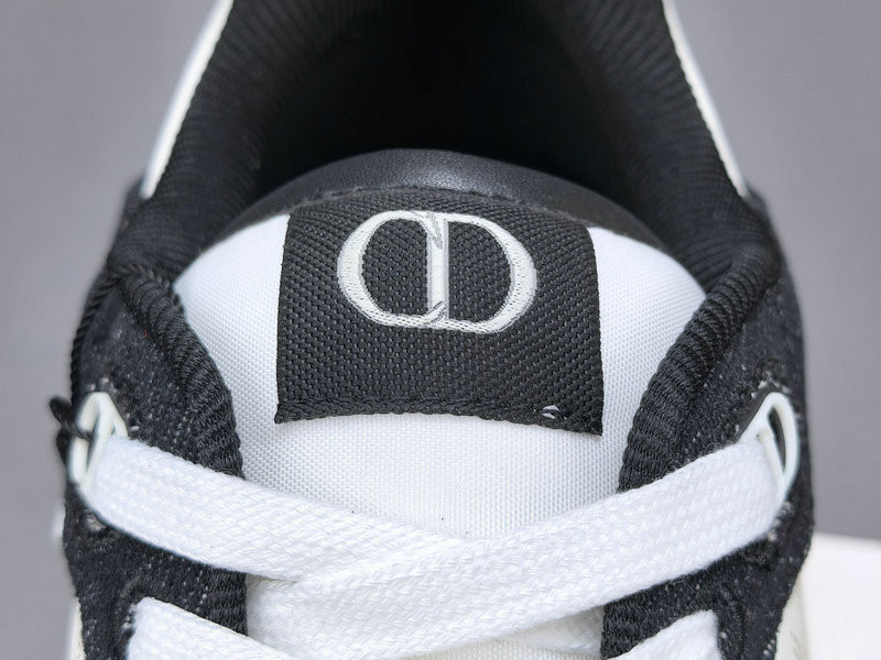 D10r sneakers