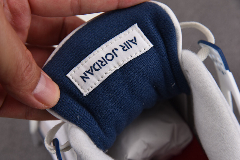 Nike SB Air Jordan 4 "Navy" DR5415-100