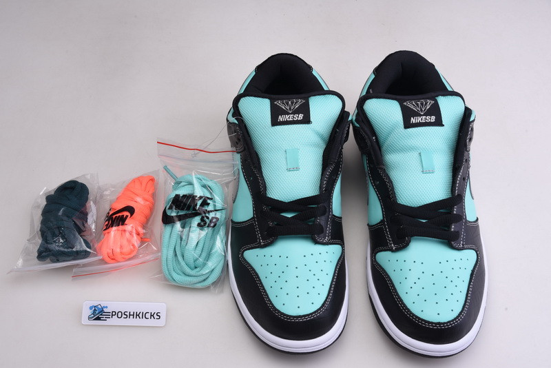 nike dunk low D1am0nd s*pply co. "t*f*ny" 304292-402