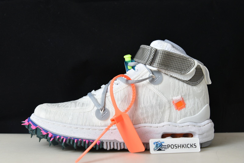 OW X NIKE AIR FORCE 1 MID DO6290-100