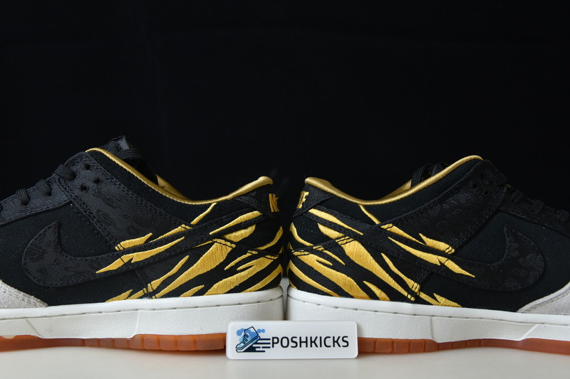 Nike Dunk High Retro PRM Year of the Tiger DQ4978-001