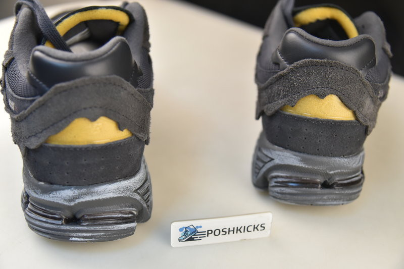 New Balance 2002R Protection Pack Phantom M2002RDB