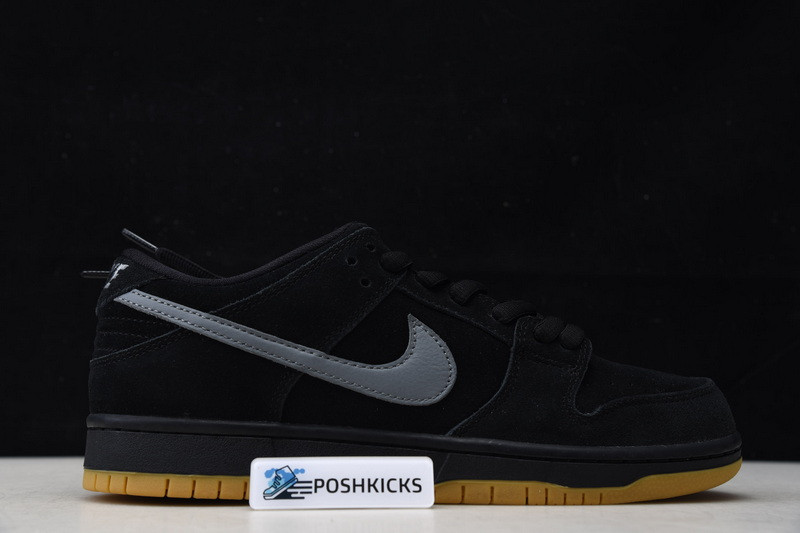 Nike SB Turns Back the Clock and Reveals a Dunk Low "Fog" Colorway BO6817-010