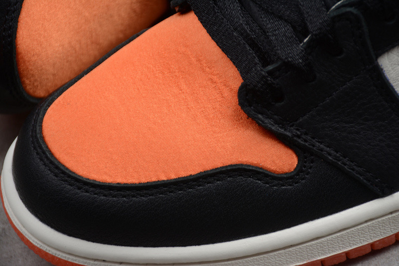 Jordan 1 Retro Satin Shattered Backboard AV3725-010