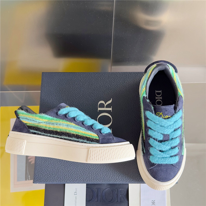 DR B33 SNEAKER