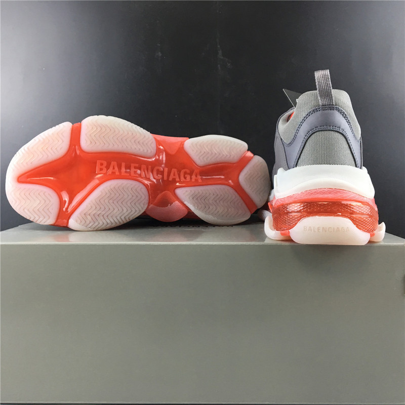 Ba*len*cia*ga triple s trainers clear sole grey red 541624 w0901 2262