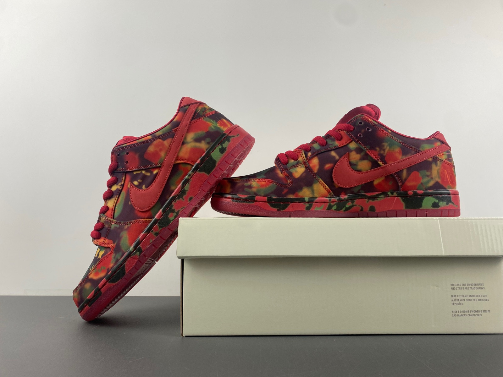 The Wizard of Oz Nike SB Dunk Low FZ1291-600